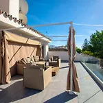 Welcoming Chalet In Marbella With Pool And Air Conditioning
