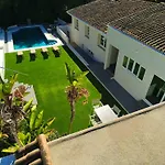 Welcoming Chalet In Marbella With Pool And Air Conditioning