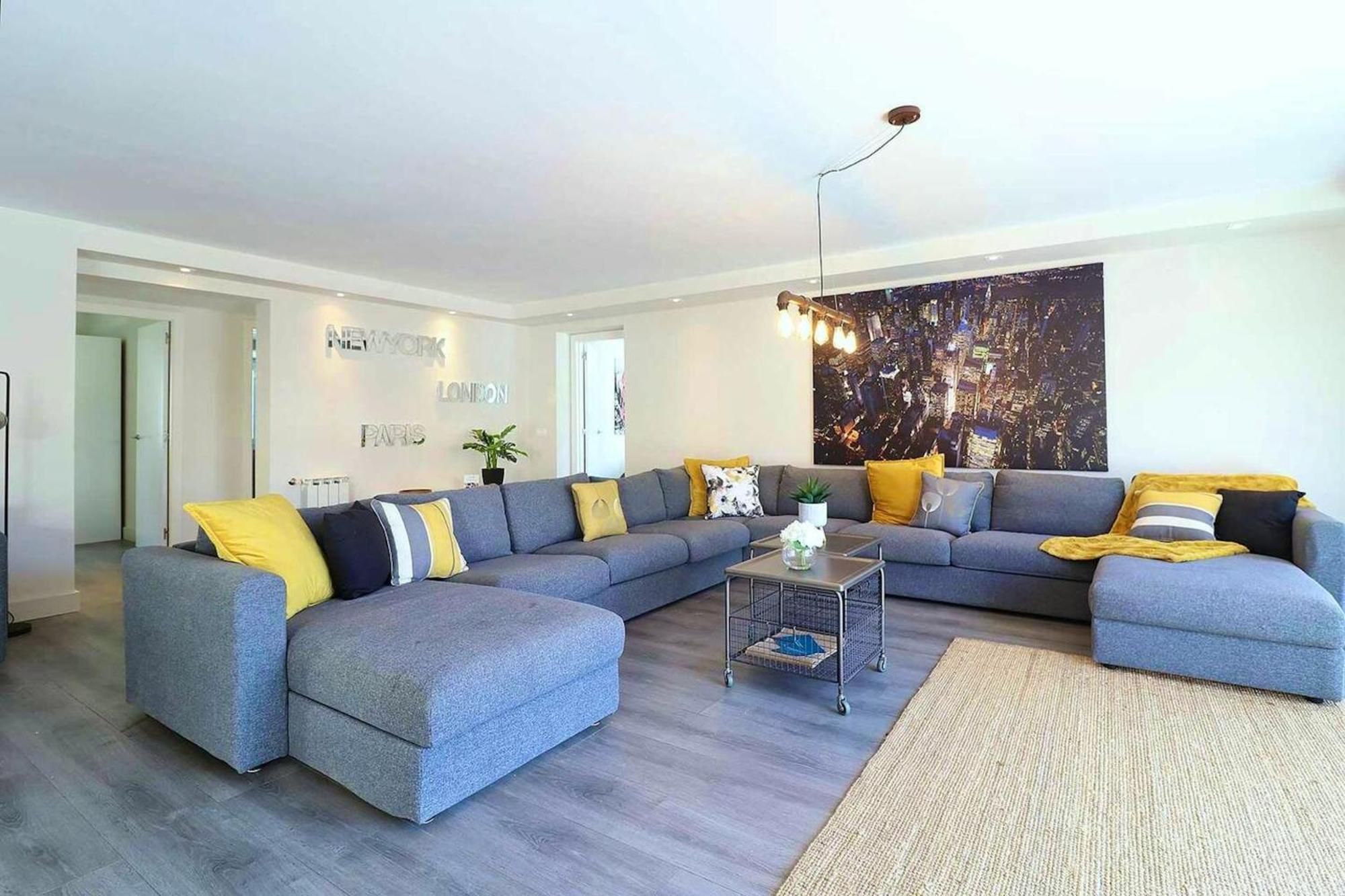 Welcoming Chalet In With Pool And Air Conditioning Chalet Marbella