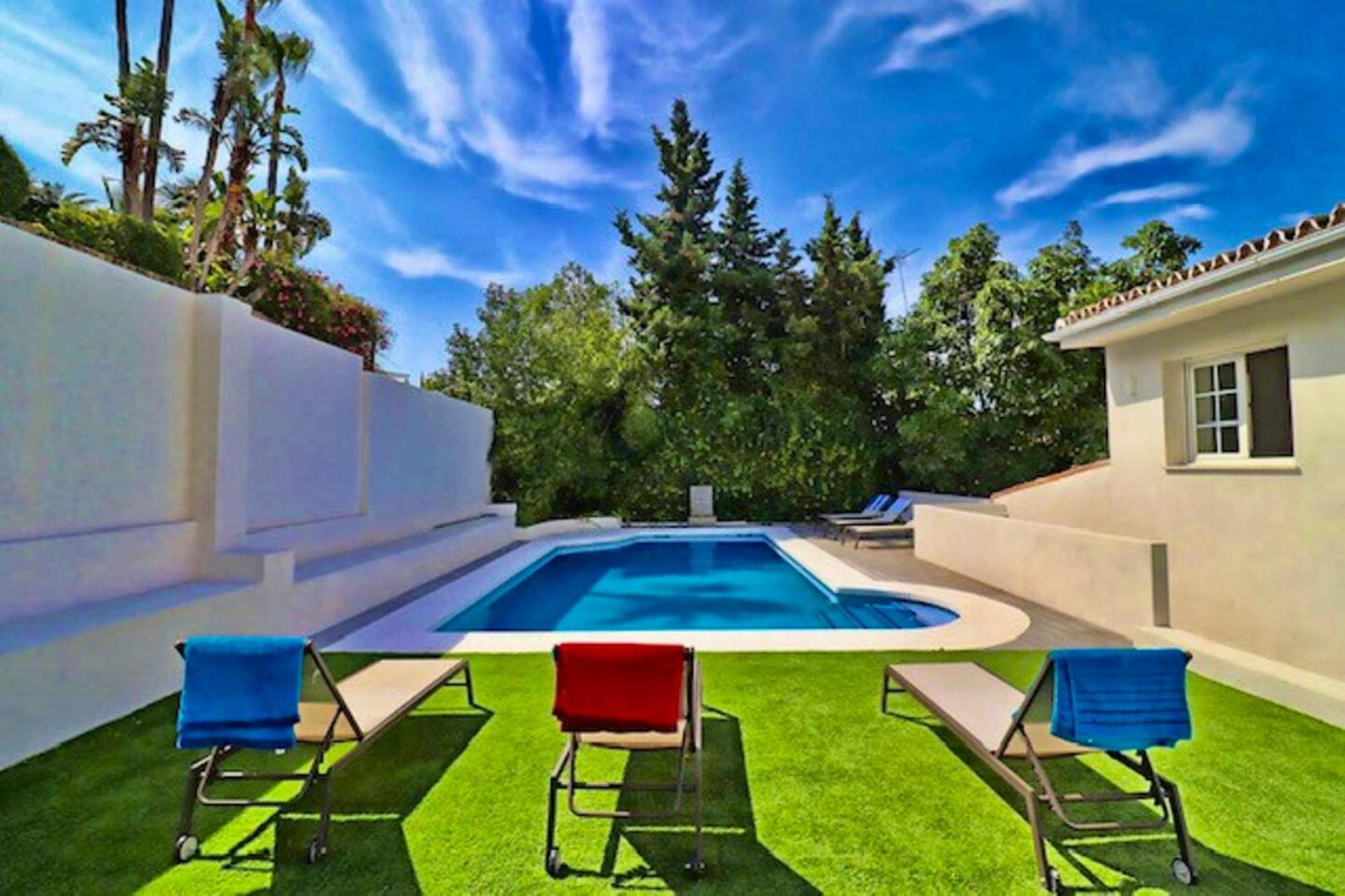 Welcoming Chalet In With Pool And Air Conditioning * Marbella