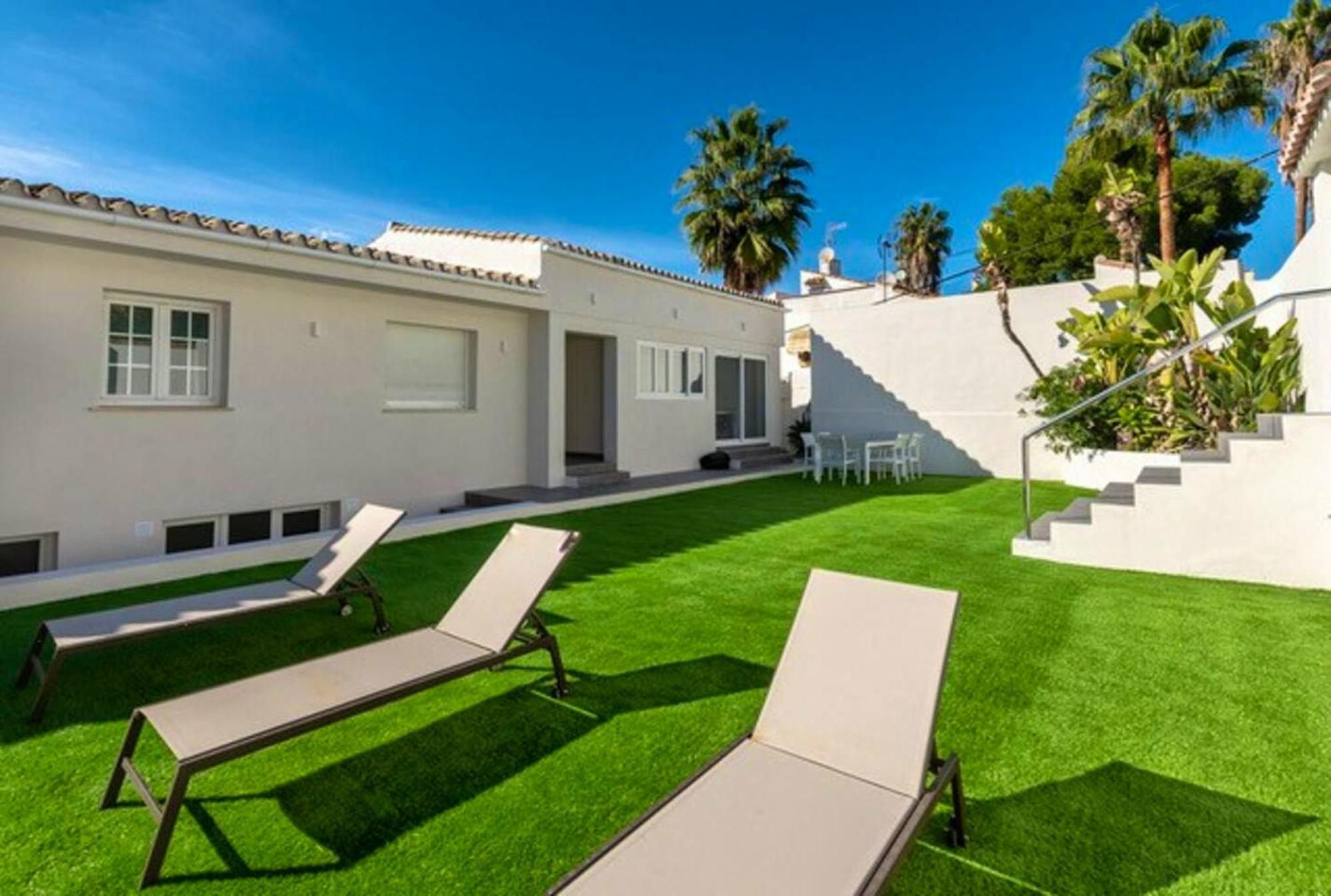Chalet Welcoming Chalet In With Pool And Air Conditioning
