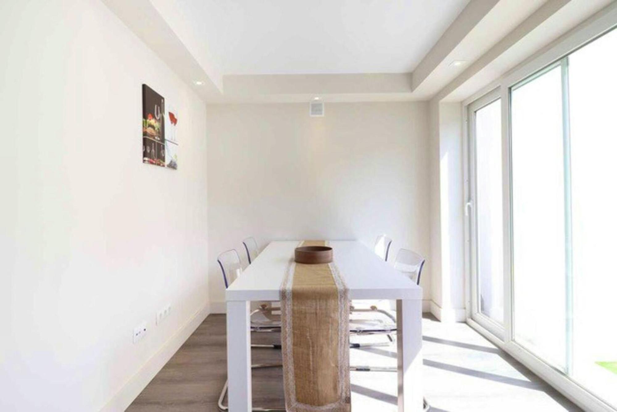 Welcoming Chalet In With Pool And Air Conditioning *