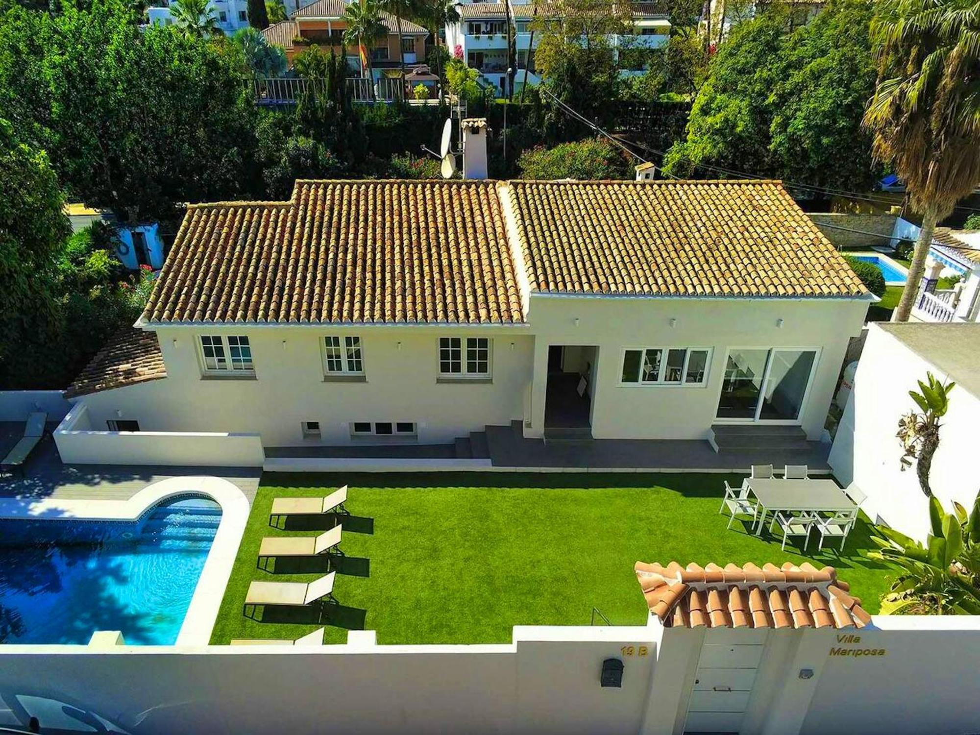 Welcoming Chalet In With Pool And Air Conditioning Marbella